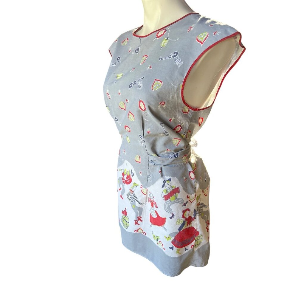 950s Cotton Apron With Folk Art Italian Style Dance Music Print  Red Trim VTG - Picture 3 of 16